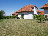 Feriendomizil Holnis an der Ostsee Ferienwohnung mit Terrasse und Liegewiese